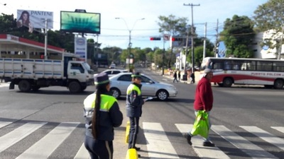Detectan que agentes de tránsito hacían "barreras ilegales" para cobrar coimas