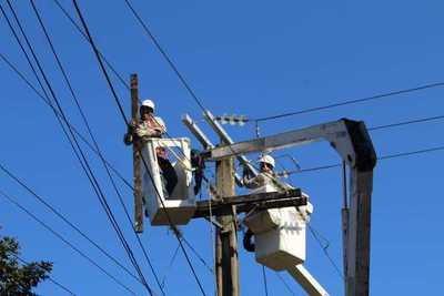 ANDE normaliza casi la totalidad del servicio eléctrico afectado en Asunción y Central | .::Agencia IP::.