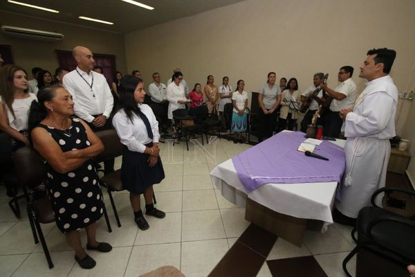 Liz, la primera trasplantada de corazón en hospital público celebró sus 15 años