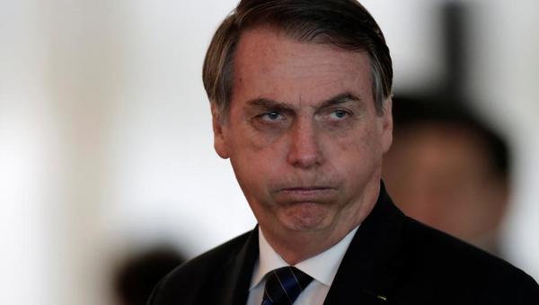 Bolsonaro siempre polémico: "leer los diarios envenena"