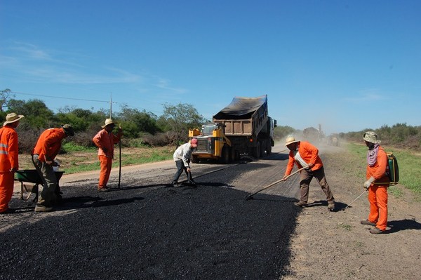 Iniciaron trabajos de restauración de la Ruta Transchaco