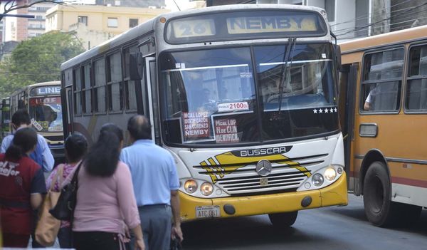Denuncian falta de transporte en Fernando de la Mora