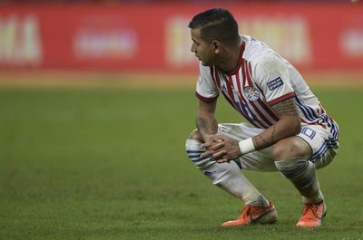 La incómoda situación que pasa Derlis González