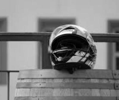 Giro indebido deja grave a motociclista