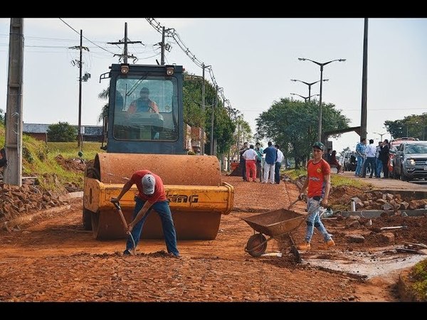 ANUNCIAN INICIO DE CONSTRUCCIÓN DE EMPEDRADOS EN VARIOS BARRIOS DE ENCARNACIÓN