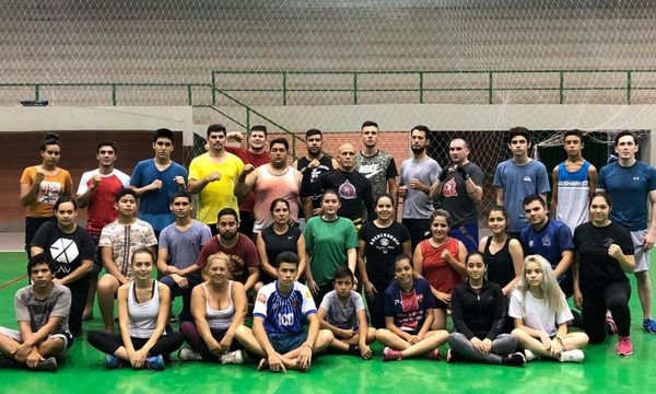 Con casi 40 inscriptos, inician las prácticas de Kick Boxing