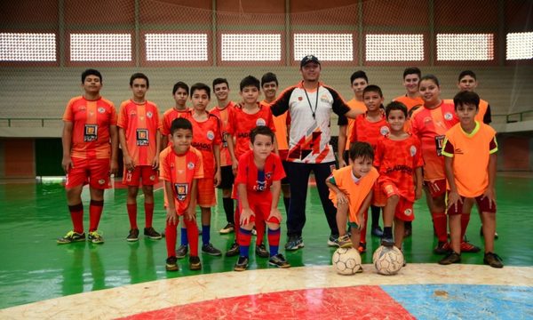 Están abiertas las inscripciones en la Escuela Municipal de Fútbol de CDE