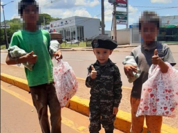 "Lincito" regaló juguetes a niños por el Día de los Reyes