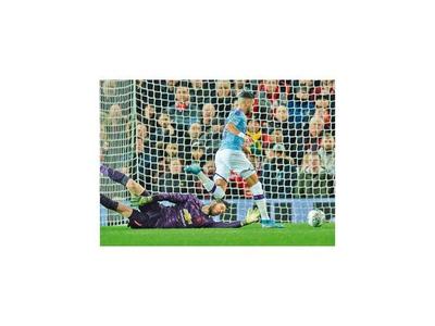 Manchester City dio cátedra en Old Trafford