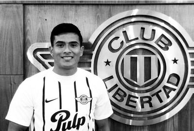 Libertad ficha al zaguero Pablo Adorno