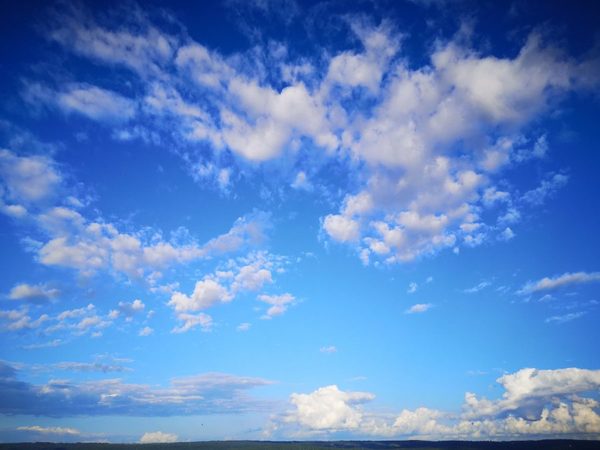 Ambiente caluroso con lluvias