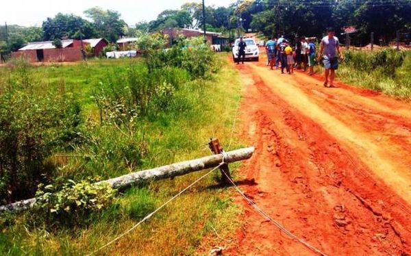 Fiscal investiga a ANDE por muerte de niño tras pisar cable suelto