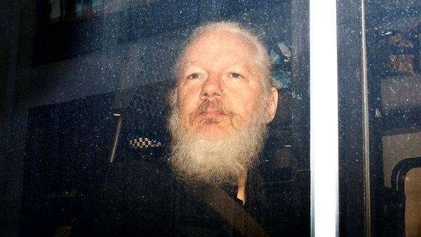 HOY / Piden desde Paraguay nombrar a Assange embajador de buena voluntad de Unesco