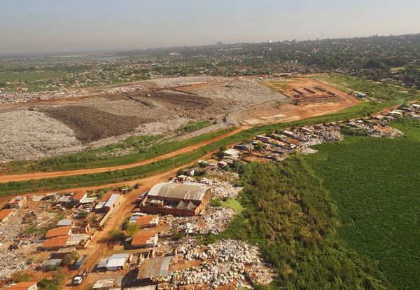Constatan que Empo recibe basura de otras comunas en vertedero Cateura - Nacionales - ABC Color