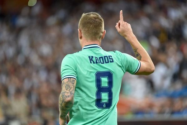 Toni Kroos y su golazo al estilo “Pachi” Carrizo