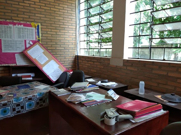 Colegio Leyes de Chávez: Robaron computadoras, monitores e incluso equipos de circuito cerrado | San Lorenzo Py