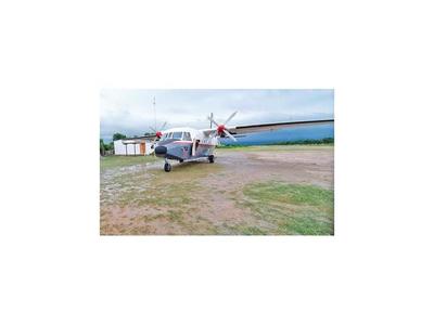 Avión  militar   quedó varado en Bahía Negra por averías