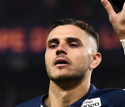 Triplete de Icardi mete al PSG en semifinales