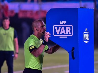 "Que el VAR no dirija mejor que el árbitro"