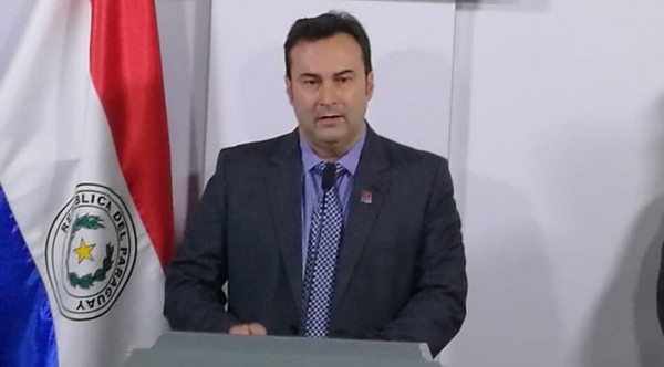 Miles de beneficiarios con RUC son excluidos del seguro social del IPS