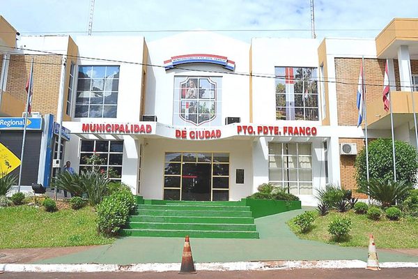 Denuncian caja paralela en la Municipalidad de Presidente Franco - Informate Paraguay