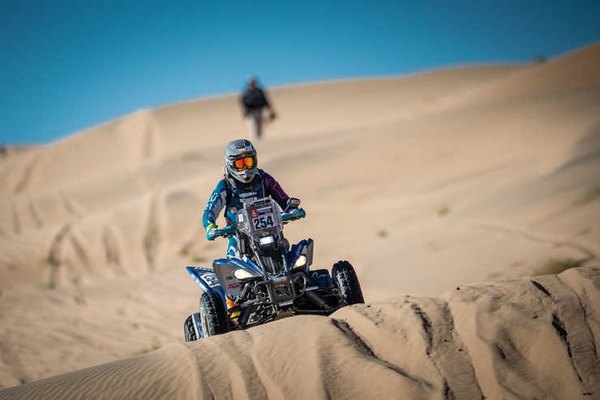 Sanabria imprime garra guaraní y sube de posición en el Dakar