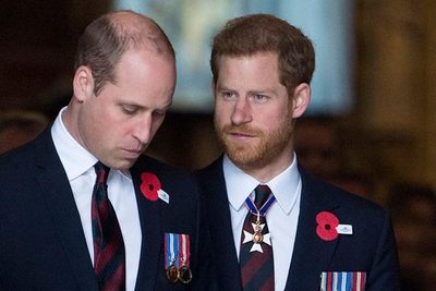 Príncipe William dolido tras renuncia de Harry y Meghan a sus deberes con la realeza