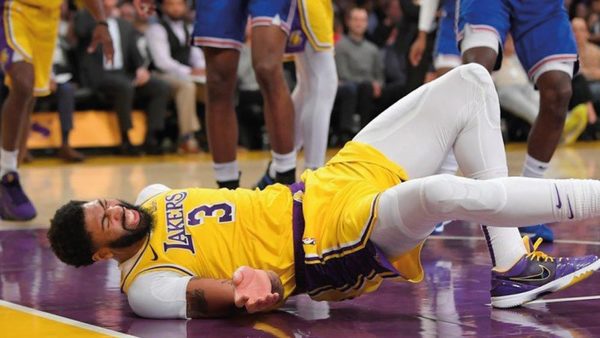 Victoria y susto de los Lakers