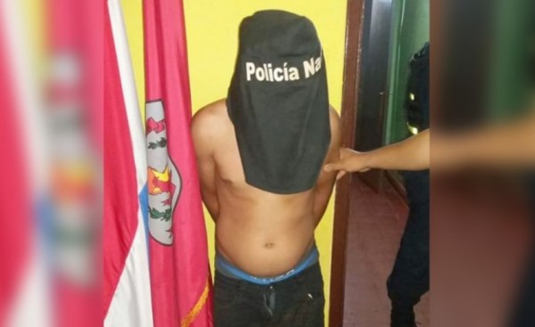 Llegó borracho a casa y golpeó a su pareja e hija de 2 años