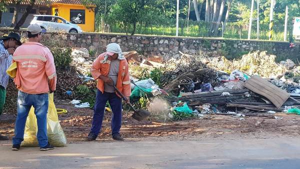 Retiran toneladas de basura de la Ciclovía de Luque •