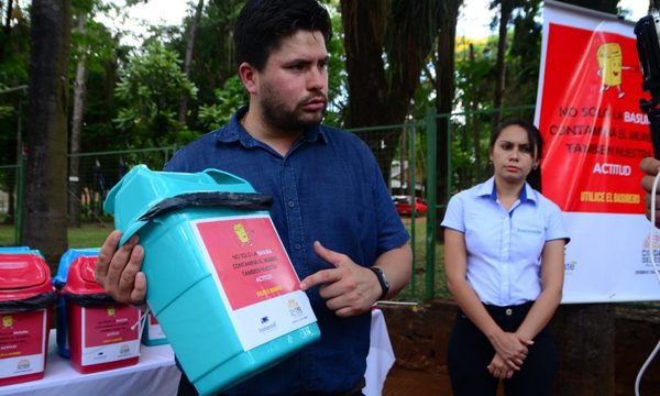 Instalan basureros en buses de CDE