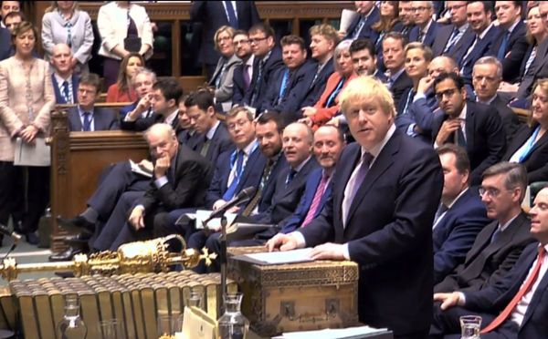 Diputados británicos dan histórica aprobación al Brexit