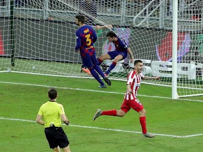 Diez minutos de inspiración llevan a la final al Atlético