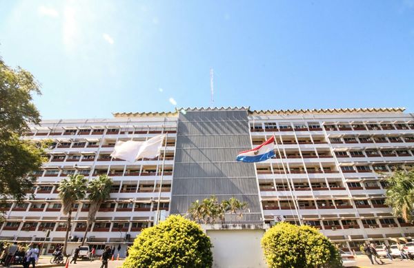 IPS dice que medida de bloqueo de servicios solo afecta a beneficiarios familiares, no a aportantes