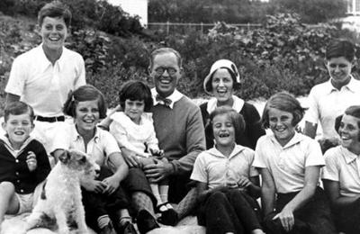 El cruel y oscuro secreto de la familia Kennedy - SNT