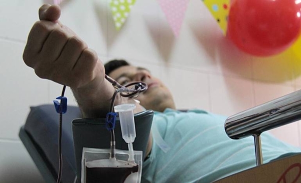 HOY / ¿Donar sangre engorda?: mitos y verdades sobre salvar tres vidas en menos de 30 minutos