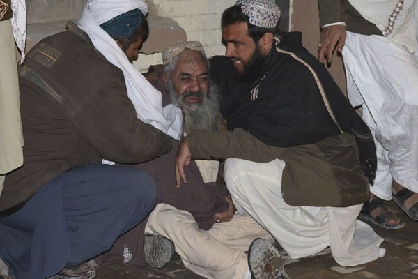 Al menos 15 muertos en el atentado contra una mezquita al suroeste de Pakistán