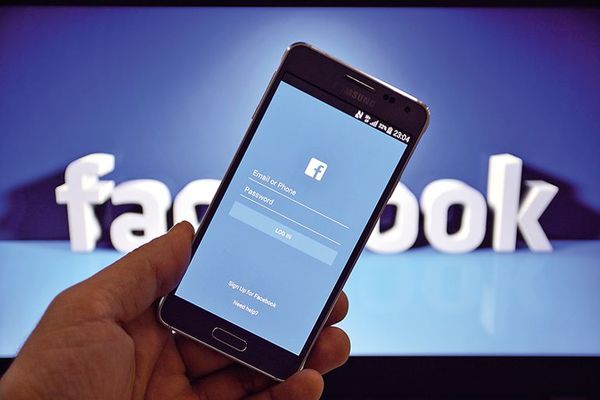 Facebook mantiene los anuncios políticos, pero permitirá que te lleguen menos - Tecnología - ABC Color