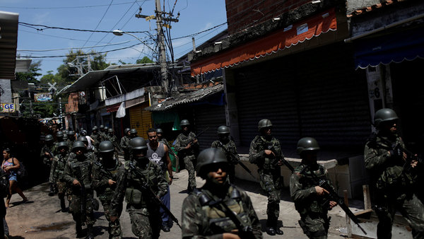 Cuatro muertos y siete presos en operación antidrogas en favela de Río » Ñanduti