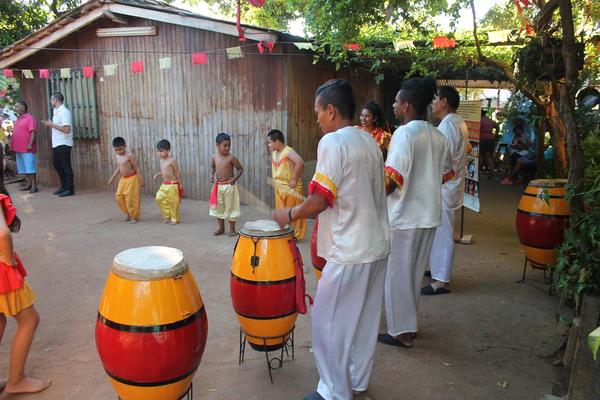 Afrodescendientes danzan y reivindican visibilidad en el Festival de Kamba Cuá » Ñanduti