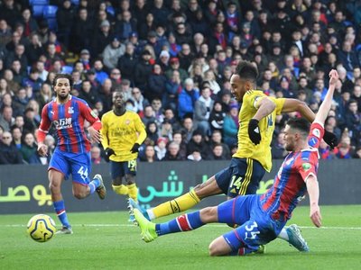 Aubameyang, héroe y villano en empate del Arsenal ante Crystal Palace