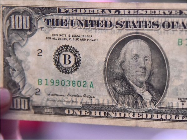 Tips a tener en cuenta al recibir o comprar dólares