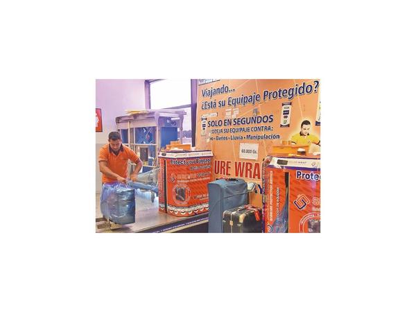 Dinac no descarta embalar  maletas sin tercerizar servicio