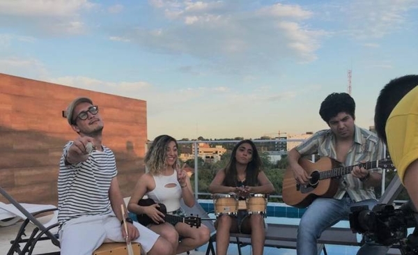 HOY / Agrupación nacional "Royest" presenta su canción del verano