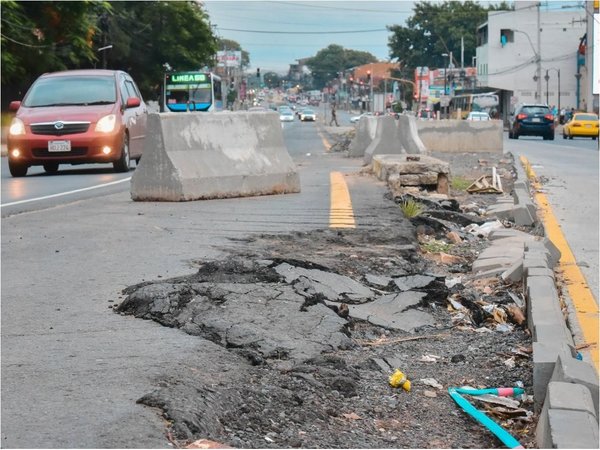 Sigue la impunidad en el fiasco del Metrobús y obras ya se deterioran