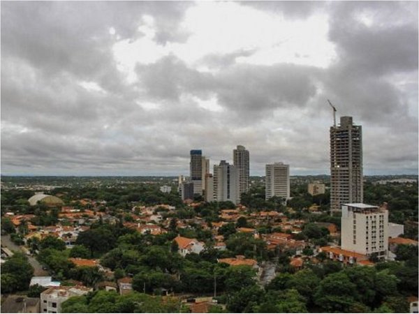 Meteorología anuncia lunes caluroso y con posibles lluvias