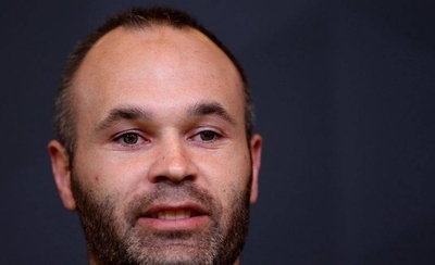 HOY / Iniesta critica las formas del Barcelona en el caso Valverde