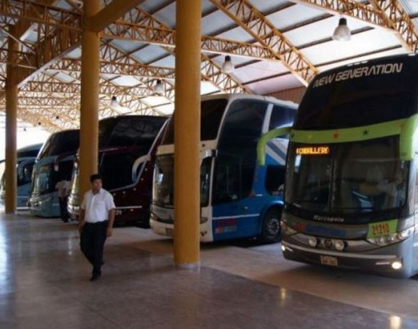 Trayecto provisorio para salida de buses desde la Terminal