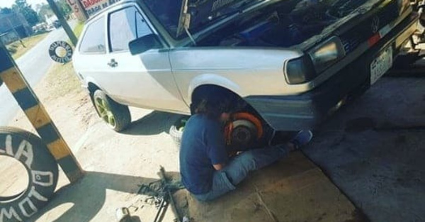 Gracias a su papá es una “mecánica apasionada”