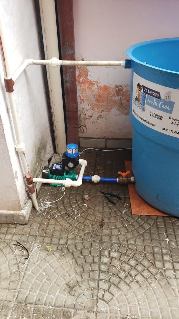 La Essap ofrece instalar tanques en viviendas con constantes problemas de provisión de agua - Nacionales - ABC Color